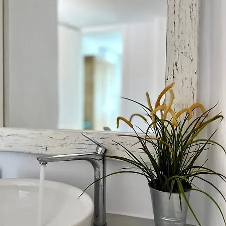 Areti By Whitelist Mykonos אורנוס